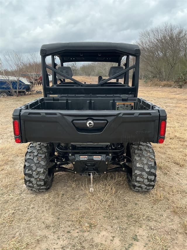 Image of Can-Am Defender Max equipment image 2
