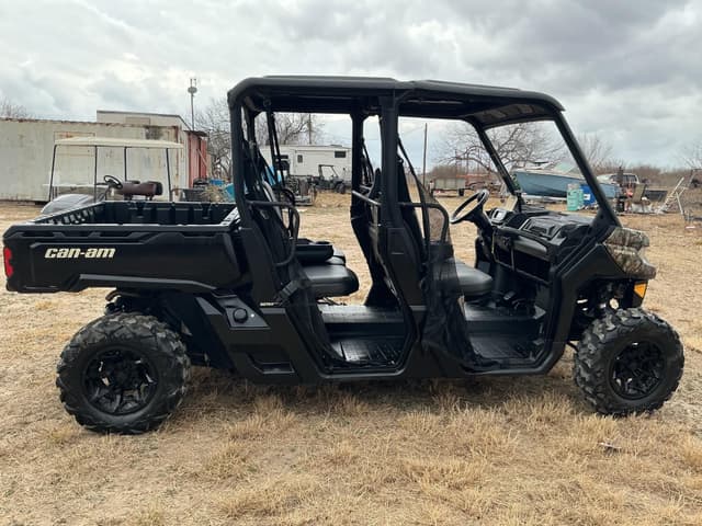 Image of Can-Am Defender Max equipment image 3