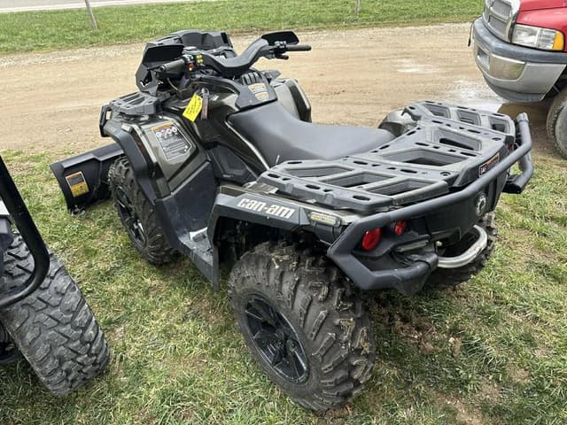 Image of Can-Am Outlander 650 equipment image 2