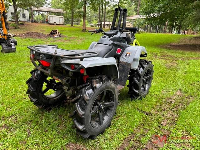 Image of Can-Am Outlander equipment image 1