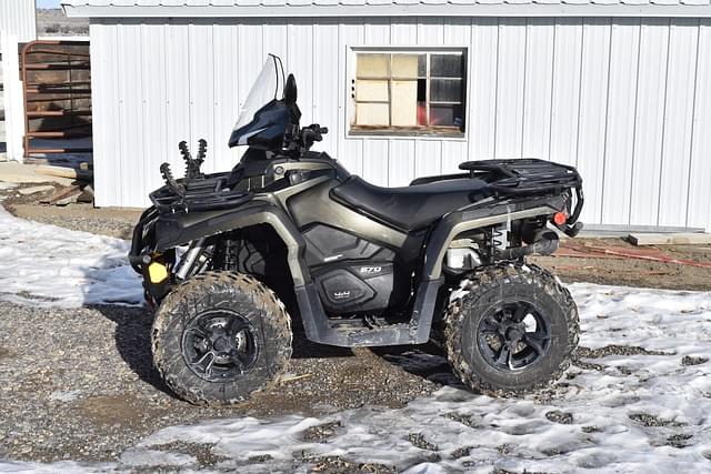 Image of Can-Am Outlander equipment image 2