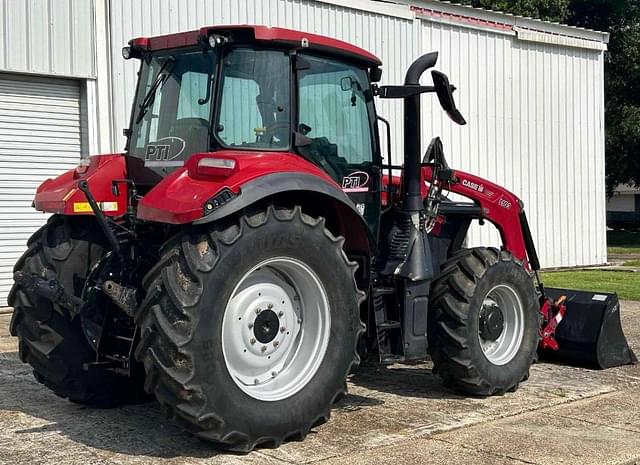 Image of Case IH Farmall 110U equipment image 4