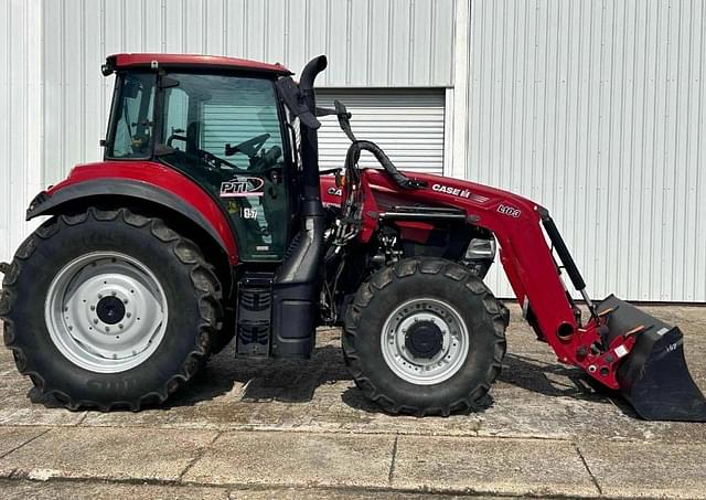 Image of Case IH Farmall 110U equipment image 3