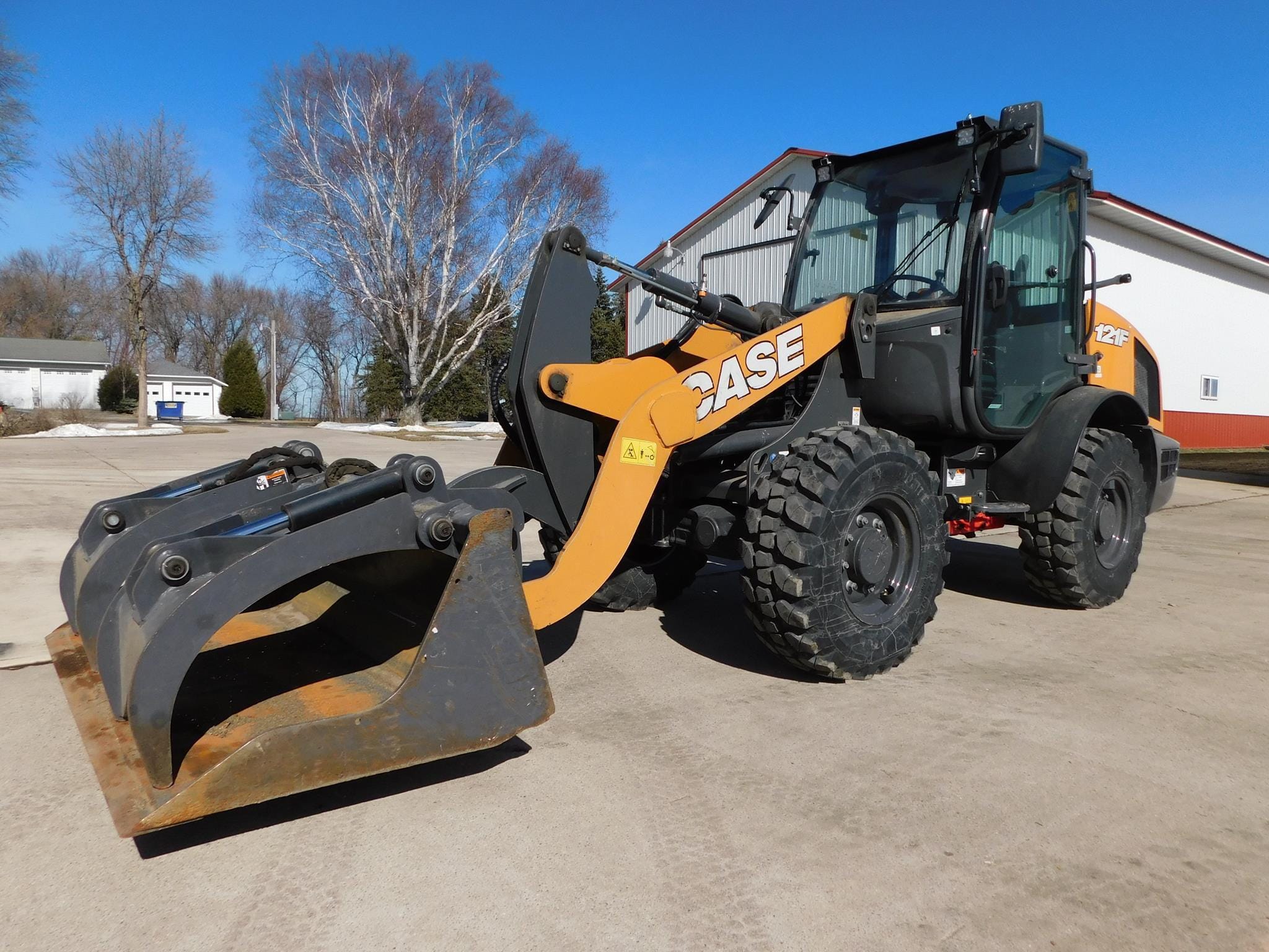 2021 Case 121F Equipment Image0