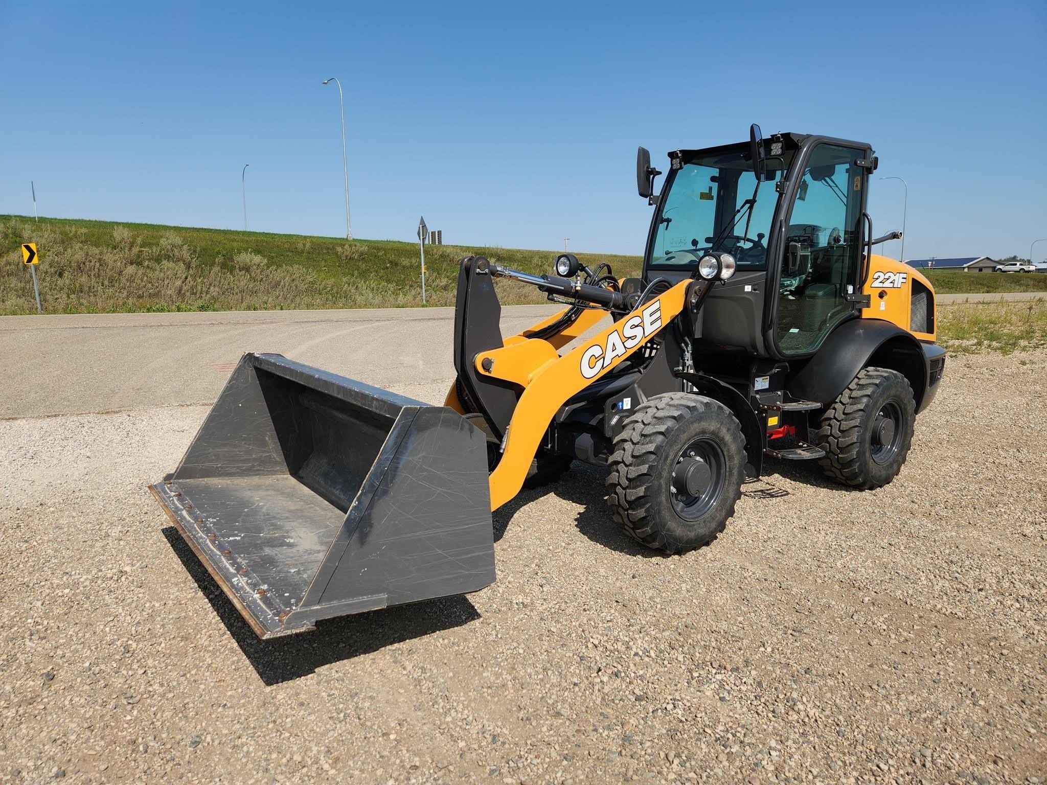 2021 Case 221F Equipment Image0