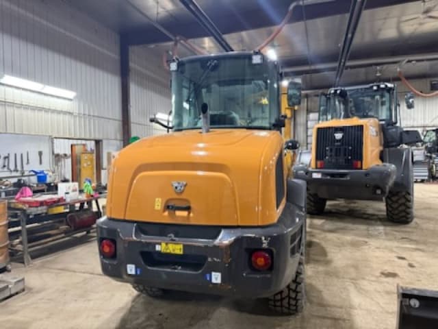 Image of Case 321F equipment image 2