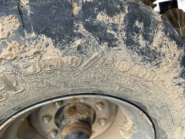 Image of Case IH 335VT equipment image 4