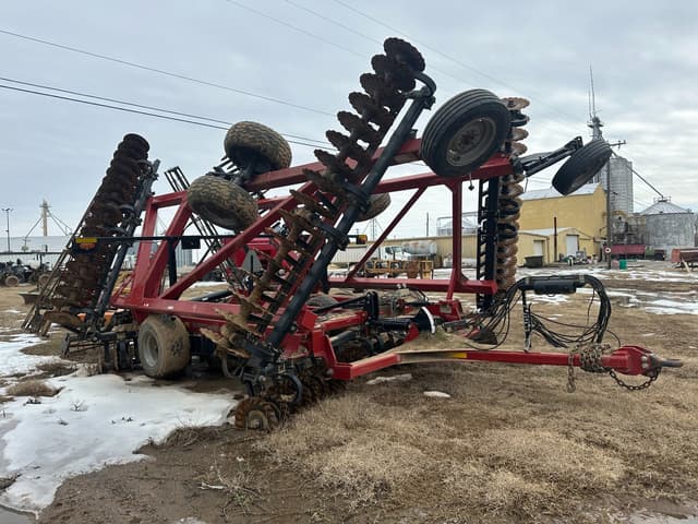 Image of Case IH 335VT equipment image 1