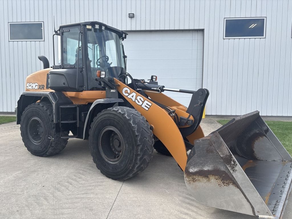 2021 Case 521G XR Equipment Image0