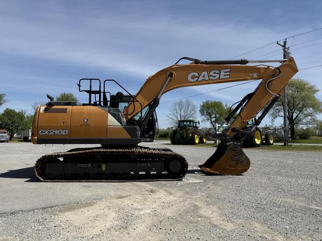 Image of Case CX210D equipment image 1