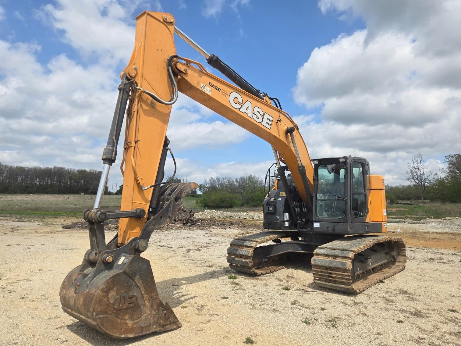 2021 Case CX245D Equipment Image0