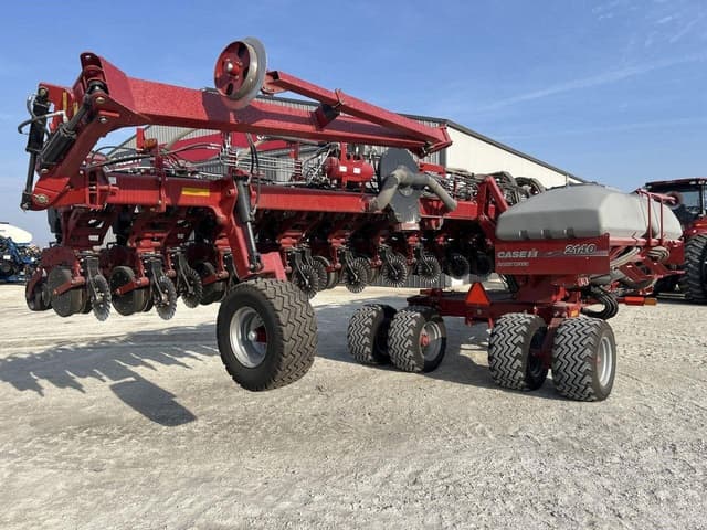 Image of Case IH 2140 equipment image 2