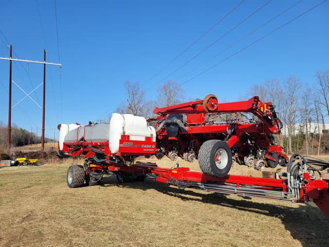 Image of Case IH 2140 equipment image 2