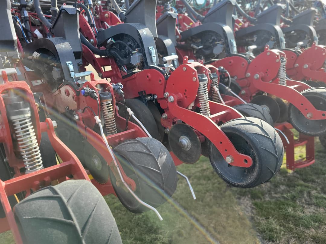 Image of Case IH 2140 Primary image