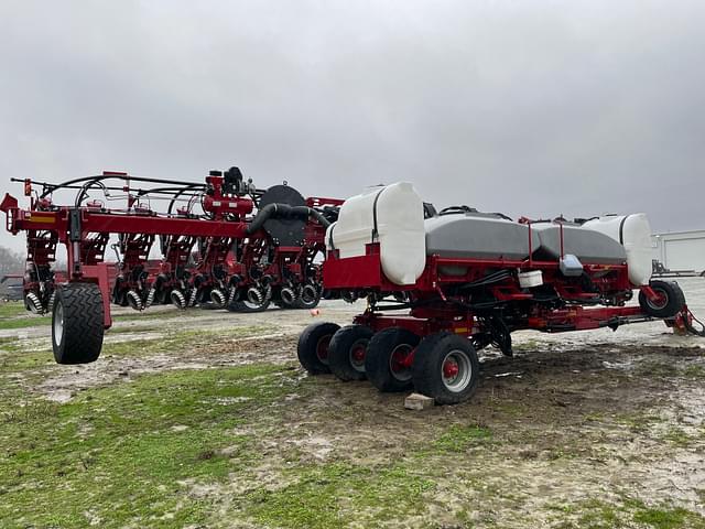 Image of Case IH 2140 equipment image 2