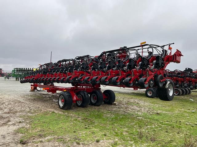 Image of Case IH 2140 equipment image 4