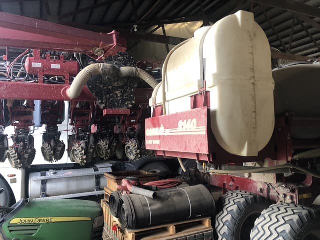 Image of Case IH 2140 equipment image 3