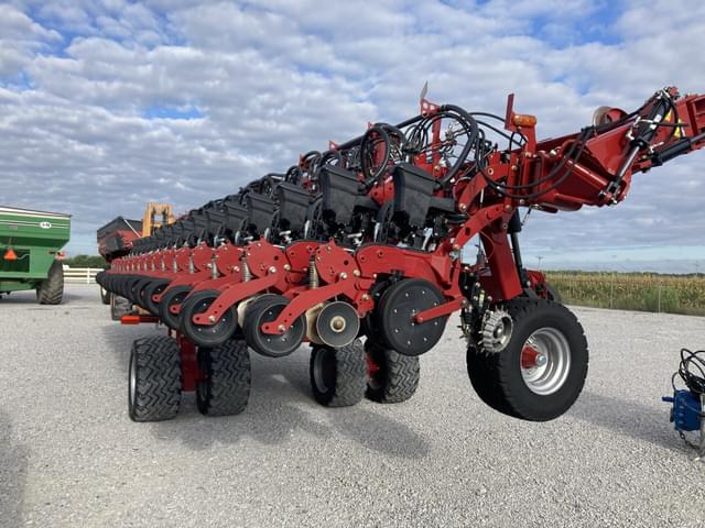 Image of Case IH 2140 equipment image 4