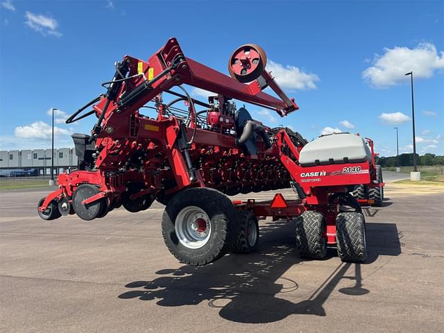 Image of Case IH 2140 equipment image 4