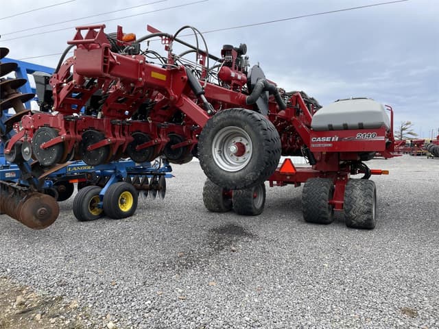 Image of Case IH 2140 equipment image 3