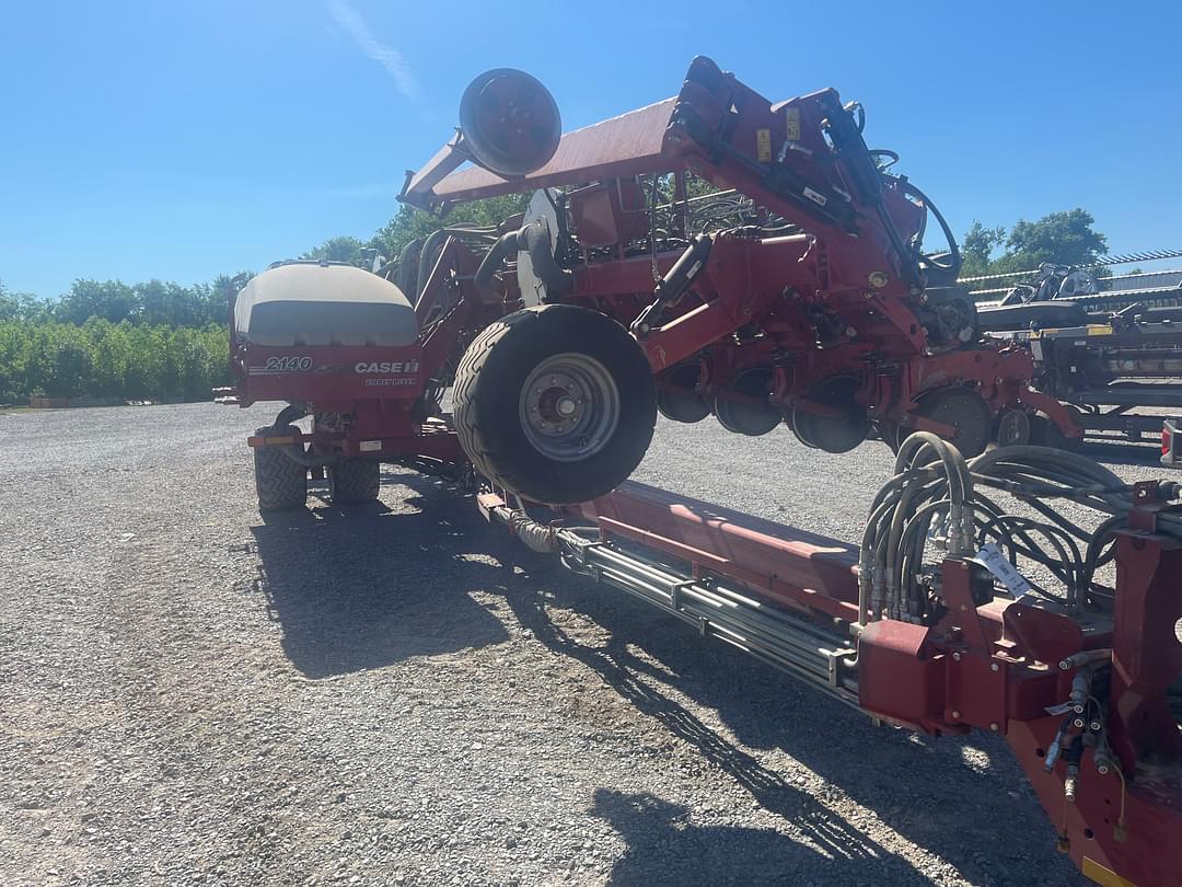 Image of Case IH 2140 Primary Image