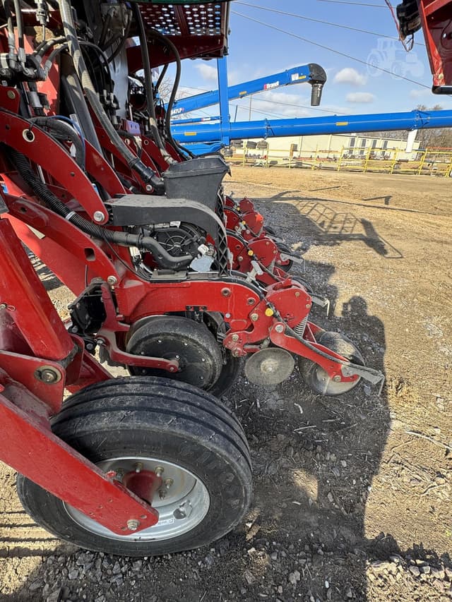 Image of Case IH 2150 equipment image 3