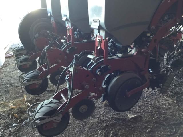 Image of Case IH 2150 equipment image 4