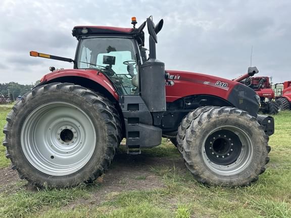 Image of Case IH Magnum 310 equipment image 4