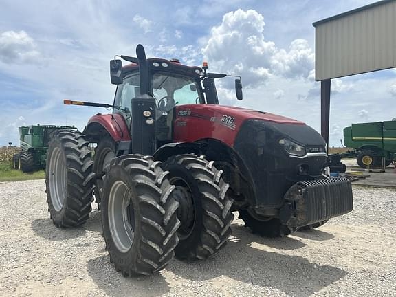 Image of Case IH Magnum 310 equipment image 2