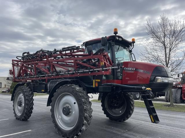 Image of Case IH Patriot 3340 equipment image 2