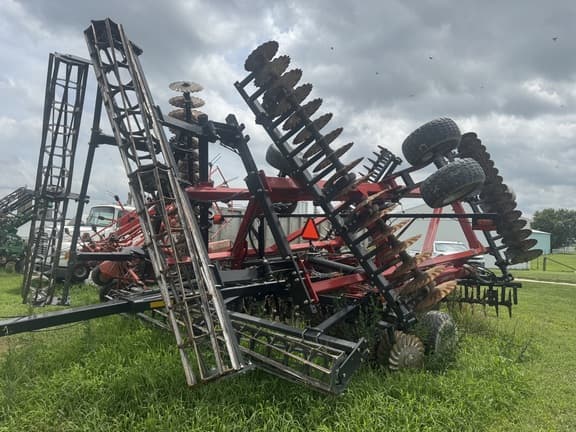 Image of Case IH Barracuda 335 equipment image 4