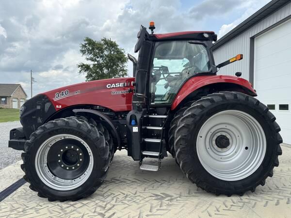 Image of Case IH Magnum 340 equipment image 4