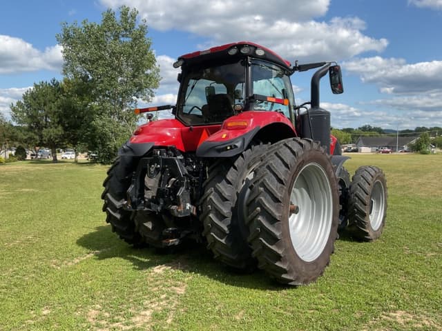 Image of Case IH Magnum 340 equipment image 4
