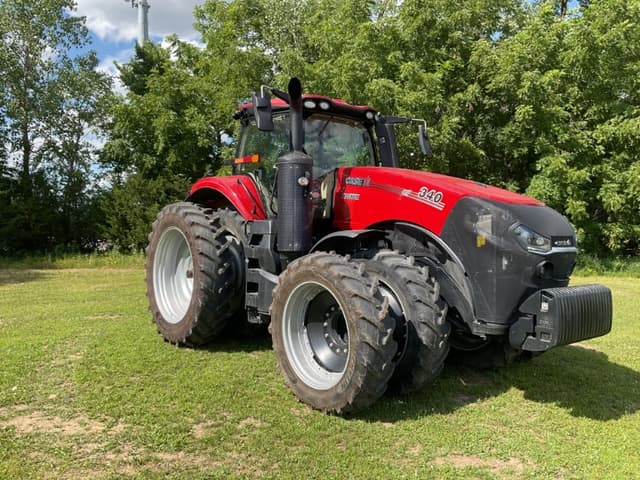 Image of Case IH Magnum 340 equipment image 2