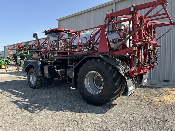 Image of Case IH Titan 4040 equipment image 3