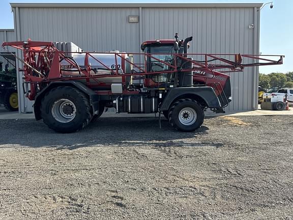 Image of Case IH Titan 4040 equipment image 4