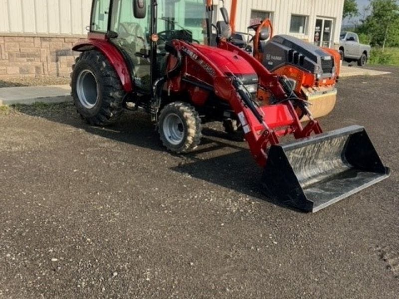 Main image Case IH Farmall 40C