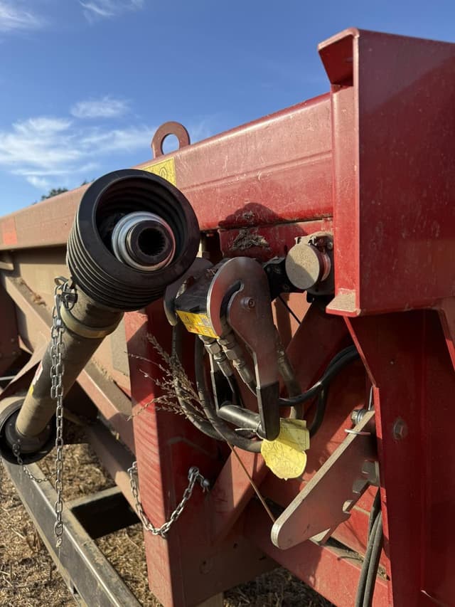 Image of Case IH 4412 equipment image 2