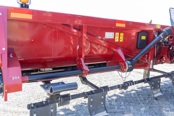 Image of Case IH 4412 equipment image 4