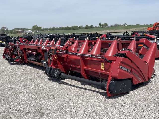 Image of Case IH 4412F equipment image 2