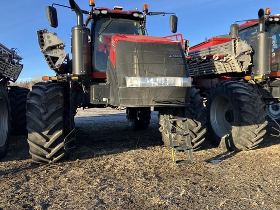 Image of Case IH 5550 Trident equipment image 2