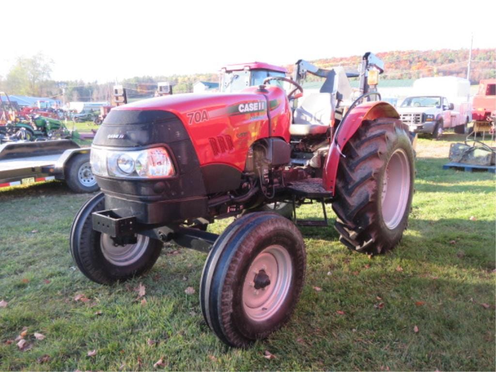 Main image Case IH Farmall 70A