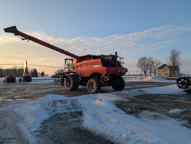 Image of Case IH 7150 equipment image 2
