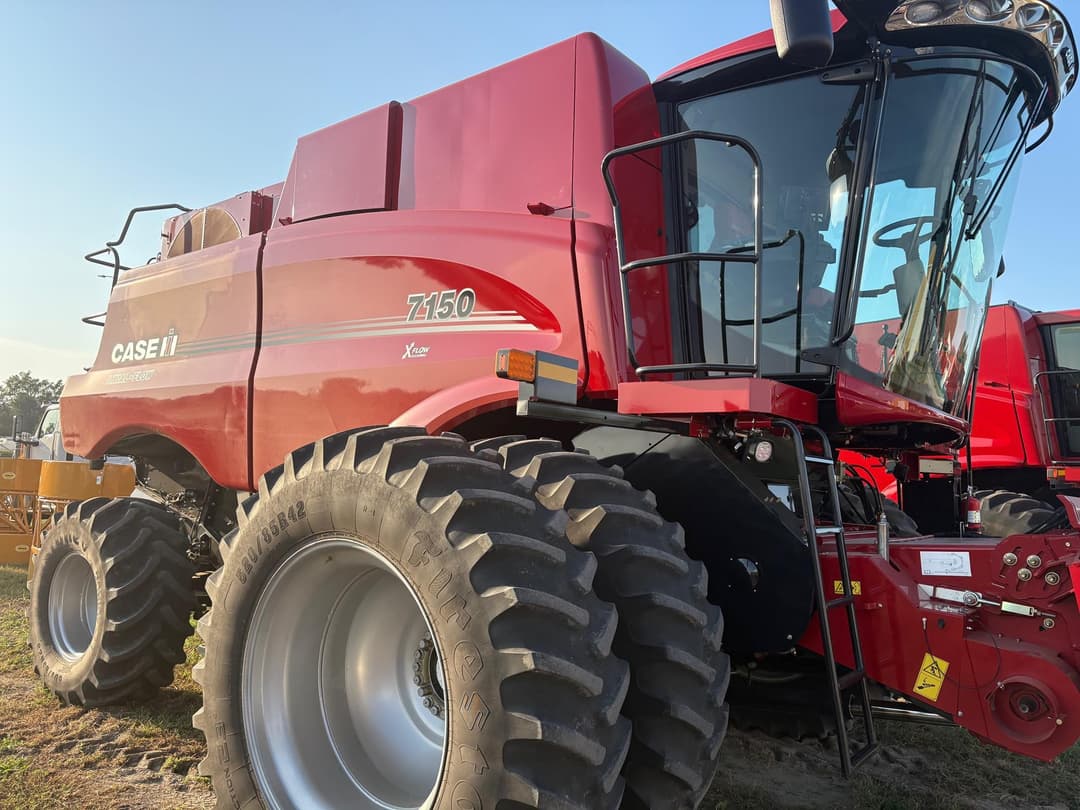 Image of Case IH 7150 Image 1