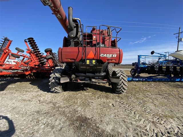 Image of Case IH 7150 equipment image 4