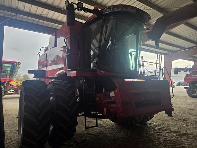 Image of Case IH 7150 equipment image 3