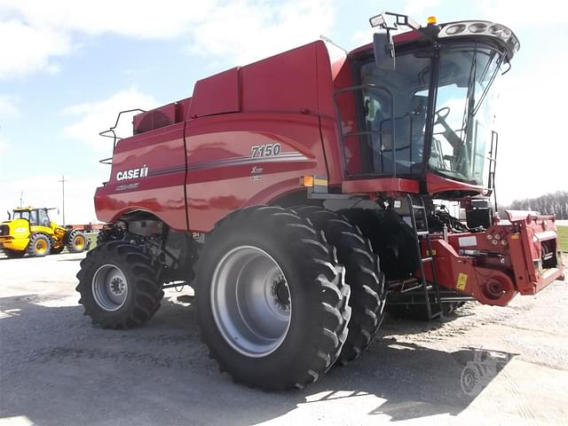 Image of Case IH 7150 equipment image 4