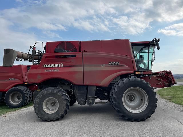 Image of Case IH 7250 equipment image 1