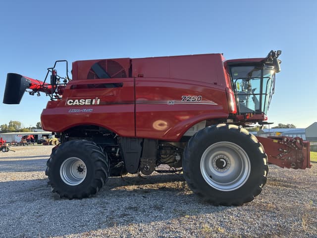 Image of Case IH 7250 equipment image 1
