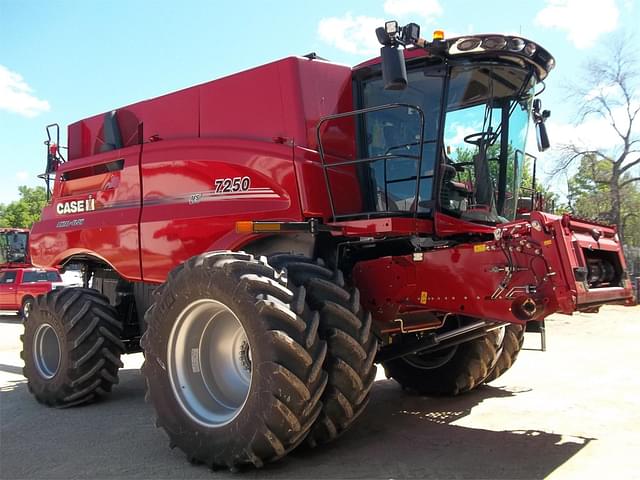 Image of Case IH 7250 equipment image 1